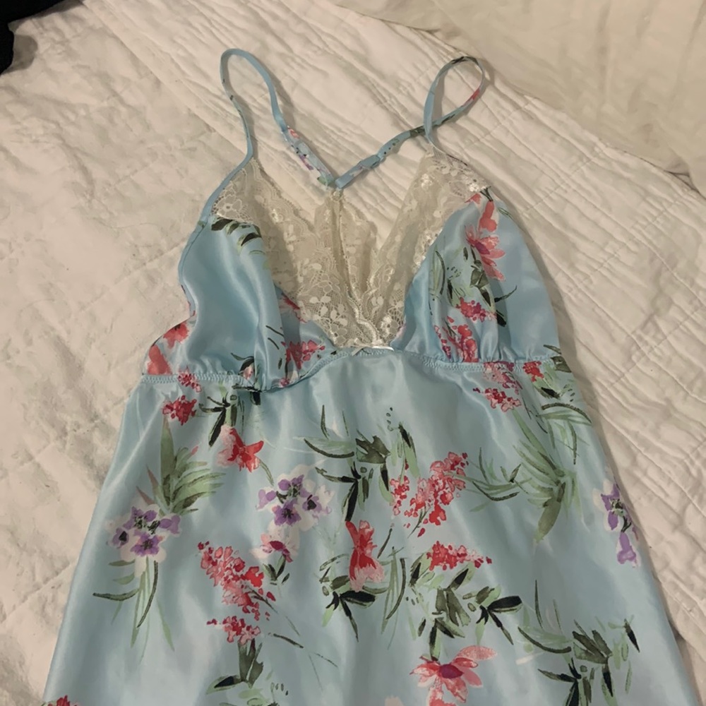 Silky night gown